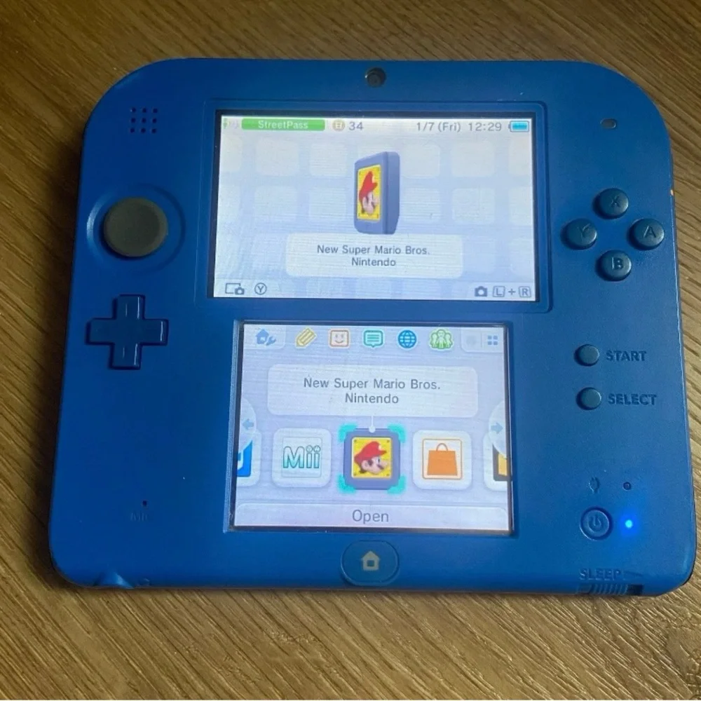 Nintendo 2DS Handheld Game Console FTR-001 Electric Blue Charger Mario 6 Games